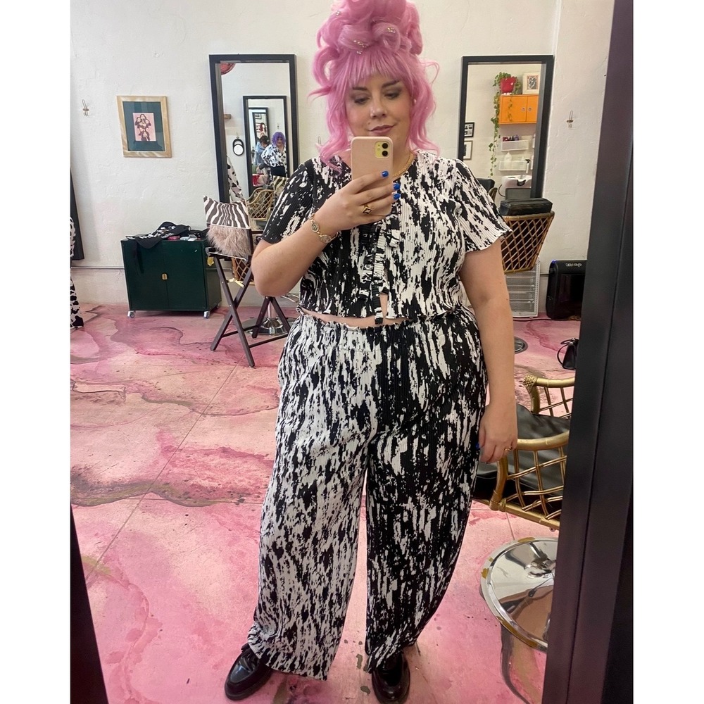 Tamara Malas x Jessica Torres Micro-Pleated Abstract Cow Print Set Plus Size